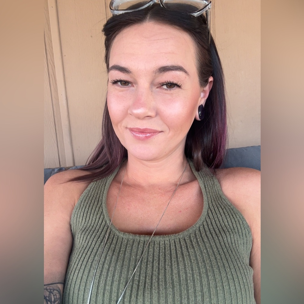 Meet your Posher, Carly